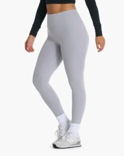 Lux Rib Studio Legging | Pale Grey Heather 19 Lux Rib Studio Legging | Pale Grey Heather -TrendSphere VW442PHG FA22 W ECOMM CURVE 02722 1x1 39d75051 cbe5 4360 a3c1 99c35e4bc4e6