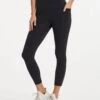 Studio Pocket Legging-Short | Black -TrendSphere VW446 SBLK 0770 147674e8 5dda 407b 9792 e70bb87519c9