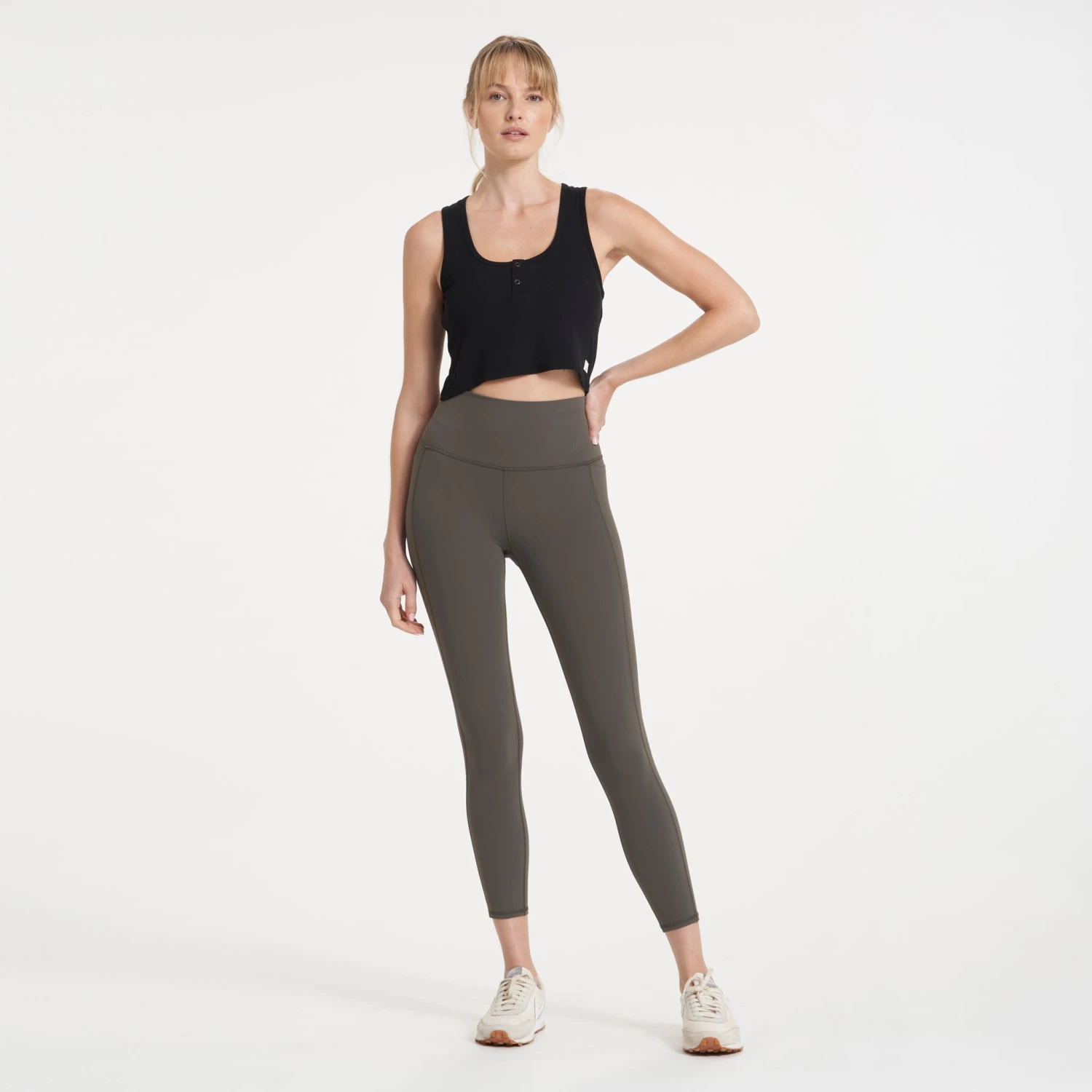 Studio Pocket Legging-Short | Oregano 7 Studio Pocket Legging-Short | Oregano - Image 5