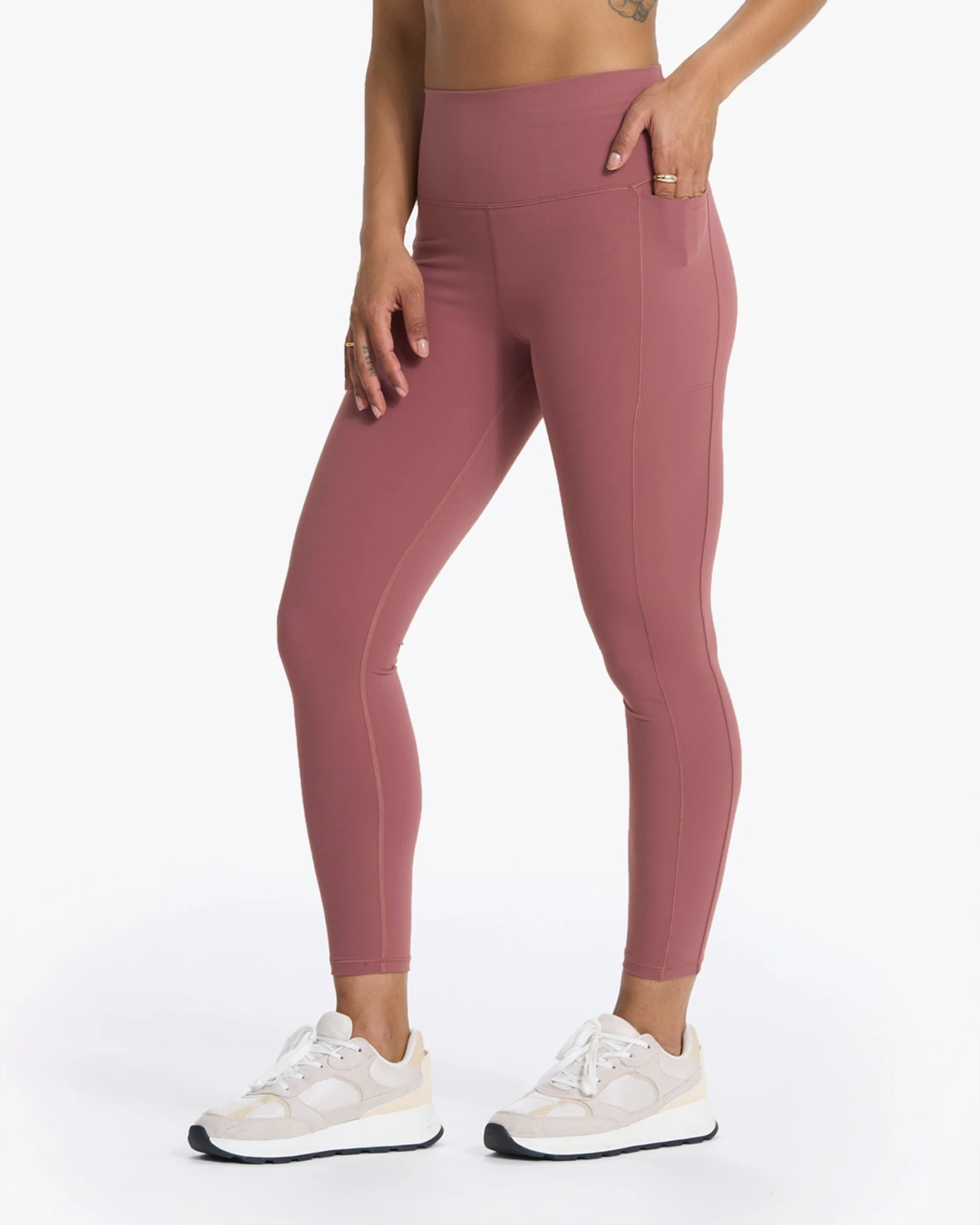 Studio Pocket Legging-Short | Rosewood 3 Studio Pocket Legging-Short | Rosewood