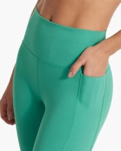 Studio Pocket Legging | Bergamot -TrendSphere VW446BGM SP23 W ECOMM PANTS DETAIL 3391 1x1 79e3534b 2858 4c16 8528 6f1f68d9ca66