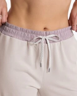 Vista Jogger | Oyster Heather -TrendSphere VW473HOY SP23 W ECOMM BOTTOMS 0192 1X1 a76f251b b1ef 47f3 b5b8 e8c6721b668c