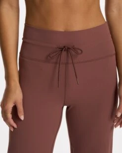 Daily Wideleg - Short | Hazelnut 11 Daily Wideleg - Short | Hazelnut -TrendSphere VW489 SHZN FA23 W ECOMM PANTS DETAIL 10