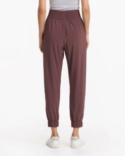 Villa Jogger | Chestnut 11 Villa Jogger | Chestnut -TrendSphere VW493CHN 2858