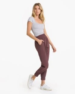 Villa Jogger | Chestnut 13 Villa Jogger | Chestnut -TrendSphere VW493CHN 2876