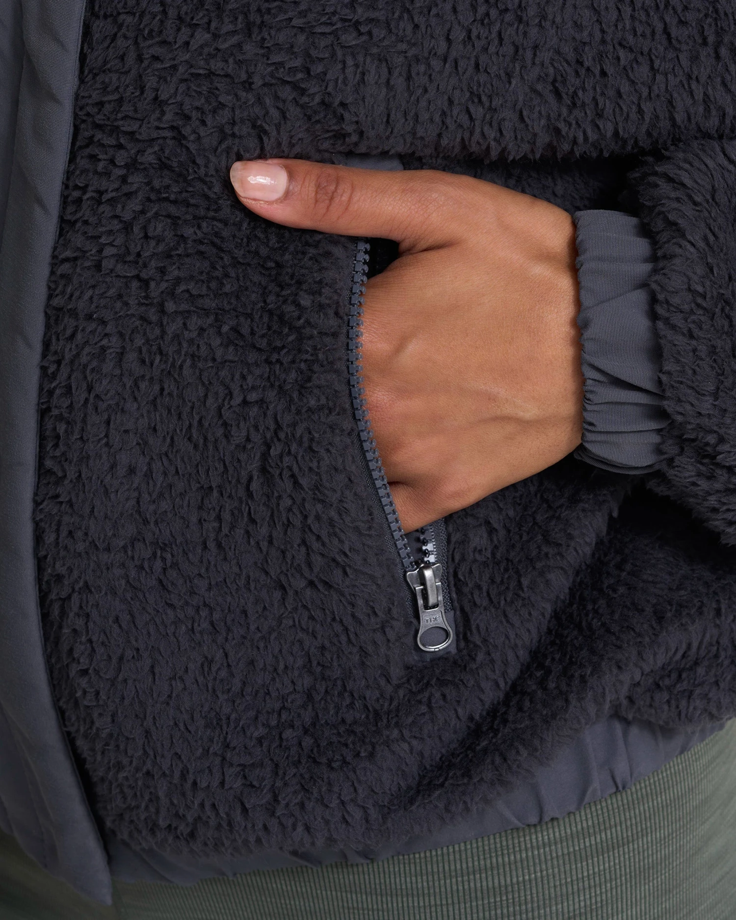 Cozy Sherpa Jacket | Charcoal 9 Cozy Sherpa Jacket | Charcoal - Image 7