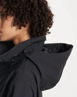 Airy Anorak | Black -TrendSphere VW570BLK FA23 M ECOMM jackets DETAIL 2