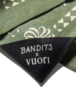 We Rise Bandana | Oregano -TrendSphere Vuori BanditsBandana Oregano Detail
